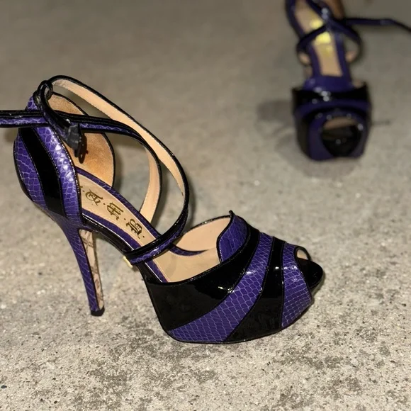 L.A.M.B by Gwen Stefani purple and black snake skin heels 
Great condition! - Picture 4 of 16
